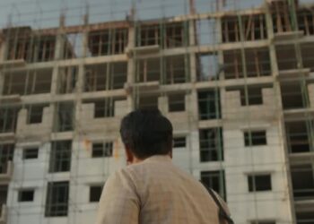 7.4 रेटिंग वाली वो फिल्म, जिसमें 3BHK घर के लिए तरस जाती है फैमिली, रुला देगी 2 घंटे 21 मिनट की ये बेस्ट मूवी