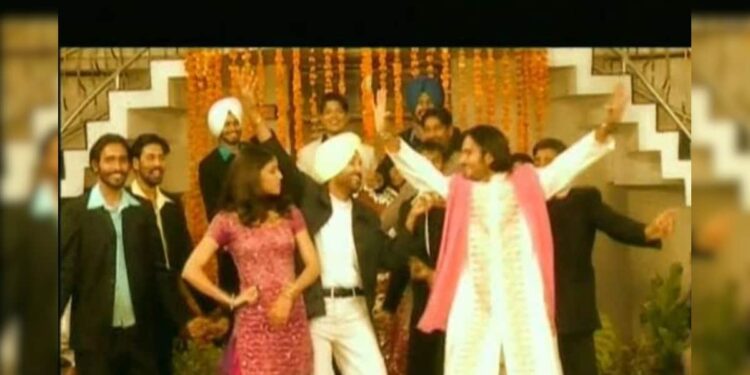 सुपरहिट निकला जीजा-साली का ये गाना, खूबसूरत साली पर खूब बरसाए नोट – News18 हिंदी