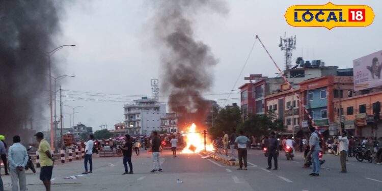 Nepal Protest : इंडो-नेपाल सीमा पर आगजनी के बाद अभी कैसे हैं हालात, देखें सुनौली बॉर्डर से Ground Report