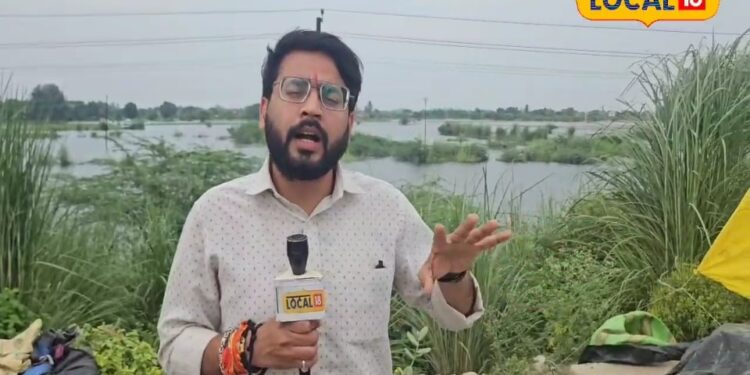 भूख, प्यास और मच्छरों के बीच बाढ़ पीड़ितों की जंग, राहत के इंतजार में ग्रामीण