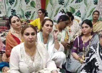 बाढ़ से तबाह आगरा, 47 साल बाद ताज के पीछे पहुंचा पानी, मददगार बने किन्‍नर, 25 लाख दान कर जीता दिल