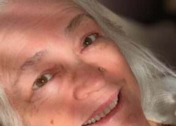 ‘मेरे बच्चों ने पूछा, जब आप नहीं रहेंगी…’, नीली आंखों वालीं नफीसा अली का भावुक नोट, फिर शुरू होगी कीमोथेरेपी