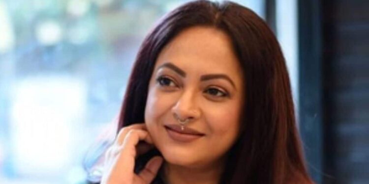 श्रीलेखा मित्रा केस: हाईकोर्ट ने सोशल बायकॉट पर दी राहत