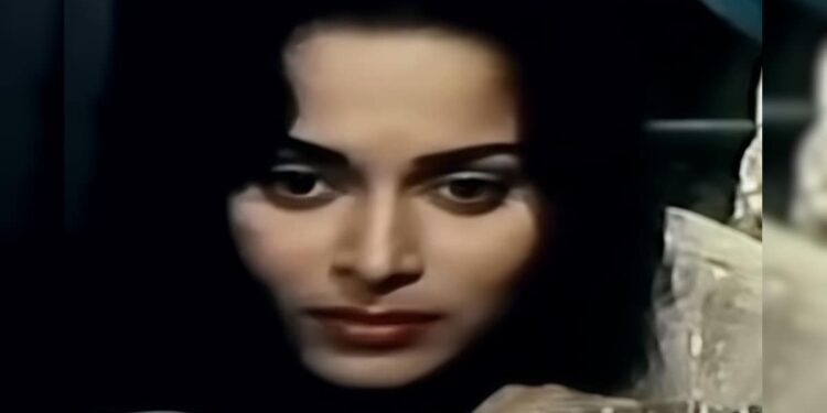 चांद पर लिखा सबसे रोमांटिक गाना, कैमरे में कैद हो गए थे दो सच्चे प्रेमियों के एहसास, करोड़ों लोगों का है फेवरेट