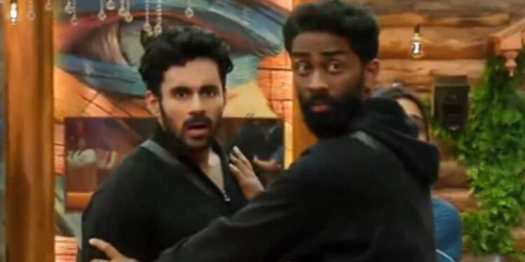 Bigg Boss 19: अभिषेक बजाज-शहबाज बदेशा की लड़ाई से गरमाया माहौल, किसकी वजह से शुरू हुआ क्लेश