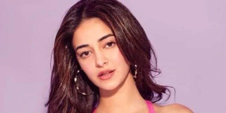 अनन्या पांडे ने मालदीव में की जमकर मस्ती, समुद्र किनारे की अठखेलियां, दिल जीत रहा VIDEO