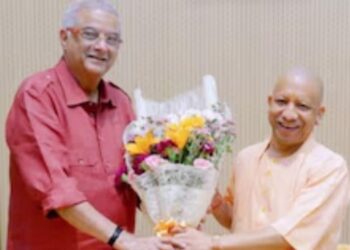 बोनी कपूर ने मुख्यमंत्री योगी आदित्यनाथ से की मुलाकात, यूपी फिल्म सिटी पर हुई खास चर्चा