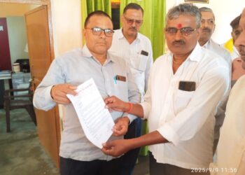 करमा. किसानों को मुआवजा दिलाने की मांग