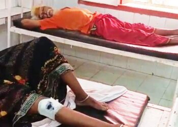 घोरावल. ऑटो पलटने से तीन महिला समेत चार लोग घायल