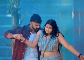 पवन सिंह का बारिश में रोमांस वाला वो वीडियो, जिसे मिले 333 मिलियन से ज्यादा व्यूज, साड़ी में भीगती है हीरोइन