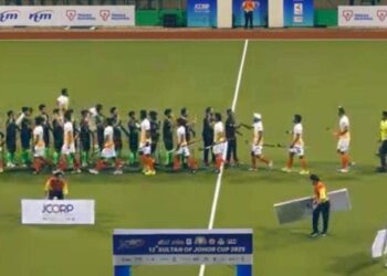 भारत-पाक में खत्‍म हुआ हैंडशेक विवाद, हॉकी के मैदान पर दोनों टीमों के हाथ मिले, क्‍या दिल भी मिल पाएंगे?