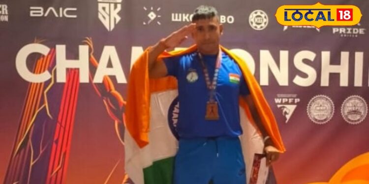 रिक्शा चलाकर और मजदूरी कर पूरी की पढ़ाई, फिर सेना में बने जवान, अब पावरलिफ्टिंग में जीता गोल्ड