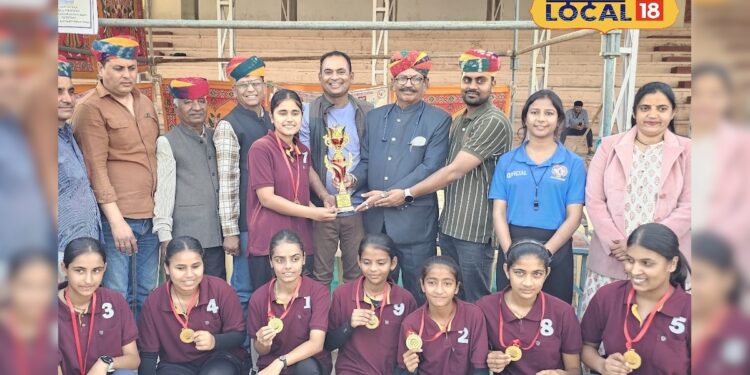 5 साल का सूखा खत्म! चूरू की बेटियों ने रचा इतिहास, टोंक को हराकर इस खेल में बनी स्टेट चैंपियन