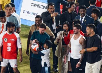 Lionel Messi GOAT Tour day 2: भारत दौरे पर दूसरे दिन मेसी का कार्यक्रम, देखिए आज क्या करेंगे और किससे मिलेंगे?