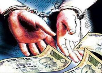 सोनभद्र. दुद्धी में ₹30 हजार घूस लेते विजिलेंस टीम ने बिजली विभाग के टेक्नीशियन, लाइनमैन को रंगेहाथ किया गिरफ्तार