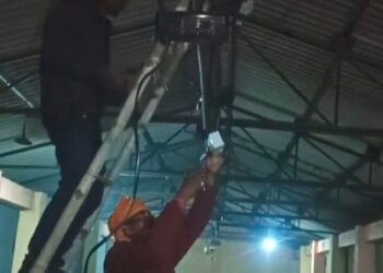सोनभद्र. प्रचंड शीतलहर में गौ वंशों को सुरक्षित रखने के लिए ब्लोअर का सहारा