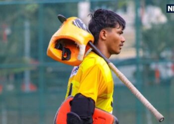 who is Vivek Lakra: उधार की किट से शुरुआत, एचआईएल का सबसे महंगा खिलाड़ी, कौन हैं विवेक लाकड़ा