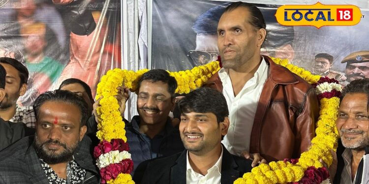 द ग्रेट खली ने उदयपुर में युवाओं को वॉलीबॉल के लिए प्रेरित किया