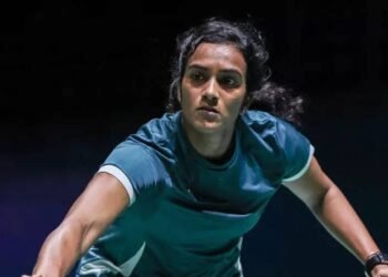 PV Sindhu lost to China Wang Zhiyi in Malaysia Open Super semi: भारतीय बैडमिंटन स्टार पीवी सिंधू मलेशिया ओपन सुपर 1000 के महिला एकल सेमीफाइनल में चीन की वांग झियी से सीधे गेम में हार गईं.