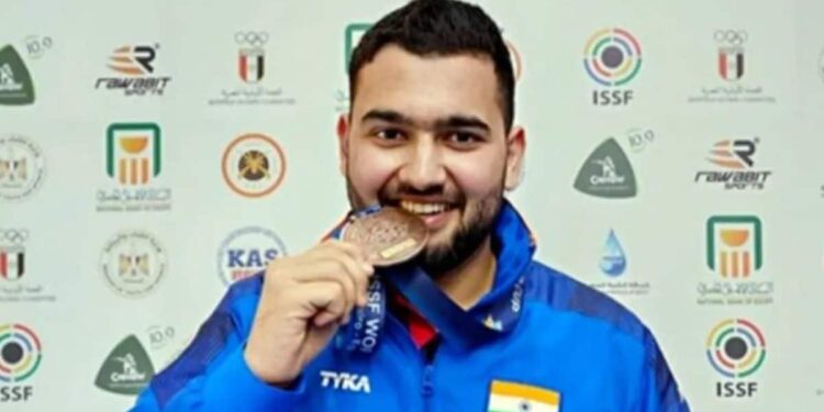 Anish Bhanwala wins silver Asian shooting championship: 41 गोल्ड, 19 सिल्वर और 15 ब्रॉन्ज… दो दिन अभी बाकी, भारतीय शूटर्स का जलवा