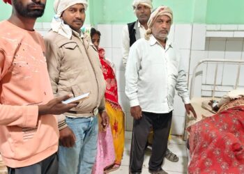 घोरावल. साइकिल और बाइक की टक्कर, चार घायल