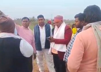 घोरावल. बागपोखर गांव के विशुन चट्टी पर रविदास मंदिर पूजा व सत्संग का कार्यक्रम आयोजित