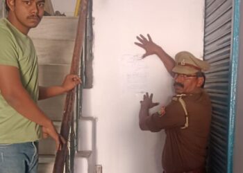 सोनभद्र. कोडीन सिरप तस्करी; फरार चल रहे मुख्य सरगना सहित अन्य अभियुक्तों को 27 फरवरी को उपस्थित होने के आदेश, अन्यथा कुर्की की कार्रवाई