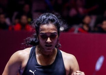 दुबई एयरपोर्ट के पास हुए धमाके से दहल गईं पीवी सिंधू, कोच का आया पहला रिएक्शन