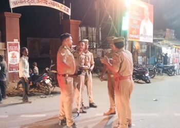 दुद्धी. चैत्र नवरात्रि के पहले दिन रामनवमी अखाड़े का निकला भव्य जुलूस, अस्त्र शस्त्र शौर्य का प्रदर्शन