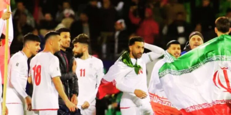 जिद पर अड़ा ईरान, टी20 वर्ल्ड कप जैसी ड्रामेबाजी FIFA विश्व कप में, बायकॉट की धमकी, मैच शिफ्ट कराने की मांग