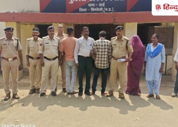 husband killed by newly wed bride and her lover in singrauli madhya pradesh प्रेमी के लिए कातिल बनी दुल्हन, सिंगरौली में प्रेमी संग मिल पति को मार डाला; 1 महीने पहले हुई थी शादी, Madhya-pradesh Hindi News