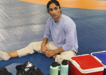 सुप्रीम कोर्ट से हरी झंडी मिलते ही इंदिरा गांधी स्टेडियम पहुंचीं विनेश फोगाट, एशियाड ट्रायल्स में लेंगी हिस्सा