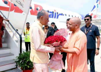 सोनभद्र में लचर स्वास्थ्य व्यवस्थाओं को लेकर कांग्रेस का प्रदर्शन, लखीमपुर खीरी बॉर्डर पर 3 नेपाली कैदी गिरफ्तार