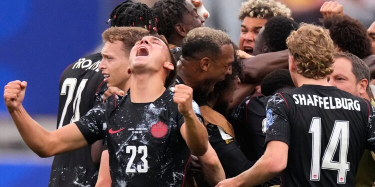 Fifa World Cup, Canada vs South Africa: कनाडा ने रच दिया इतिहास, 1 हार ने तोड़ा साउथ अफ्रीका का सपना, फीफा वर्ल्ड कप से बाहर