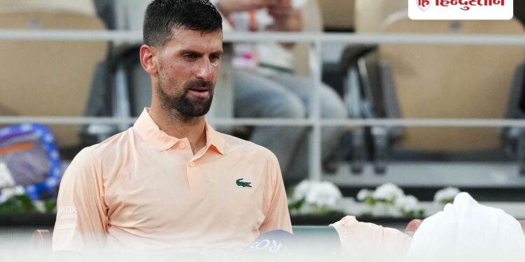 Novak Djokovic anger erupted after being eliminated from the French Open venting his anger on the cameraman watch video फ्रेंच ओपन से बाहर होने पर फूटा नोवाक जोकोविच का गुस्सा, कैमरामैन पर निकाली भड़ास, देखें VIDEO, Sports Hindi News