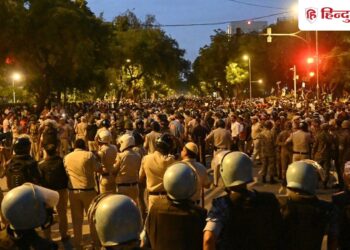 दिल्ली के जंतर-मंतर के पास पत्थरबाजी; पुलिसकर्मियों को बनाया निशाना, सुरक्षा बल तैनात, Ncr Hindi News