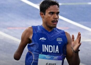 Who is Dilip Gavit: पेड़ से गिरे तो काटना पड़ा एक हाथ, खेतों से निकलकर CWG में गोल्ड जीतने वाले दिलीप गावित की पूरी कहानी