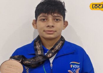 मां एकेडमी में बनाती थीं खाना, बेटी ने कुश्ती में जीता देश का दिल, अब रूस में तिरंगा लहराने को तैयार हैं कोमल