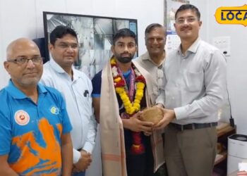 खंडवा के पहलवान ने नीरज पटेल अंतरराष्ट्रीय एशियन कुश्ती में लहराया तिरंगा, जापान के खिलाड़ी को हराकर जीता मेडल