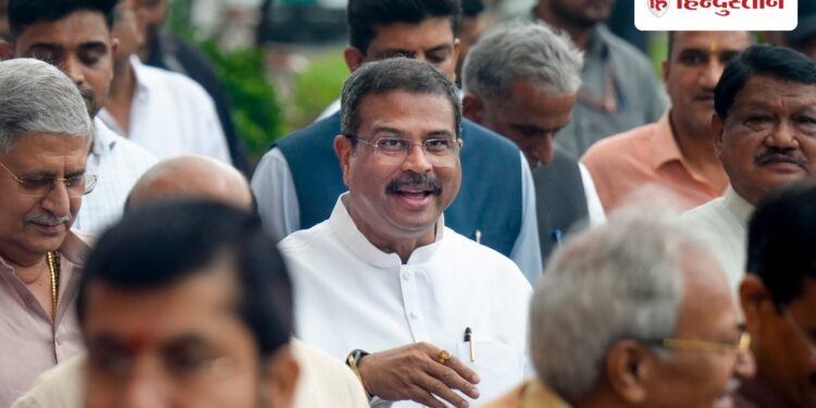 ना इस्तीफा, ना पलायन, प्रहार करेंगे प्रधान; शिक्षा मंत्री को आगे करना सरकार का कैसा प्लान?, National Hindi News