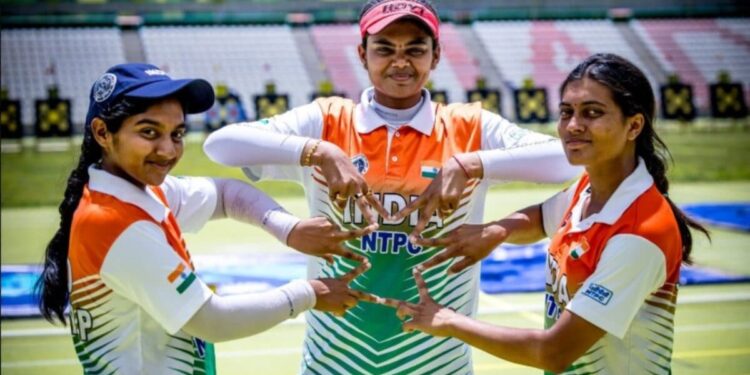 आर्चरी वर्ल्ड कप में भारतीय महिला कंपाउंड टीम ने खोला पदकों का खाता, कोलंबिया से हारकर भारत को सिल्वर मेडल से करना पड़ा संतोष