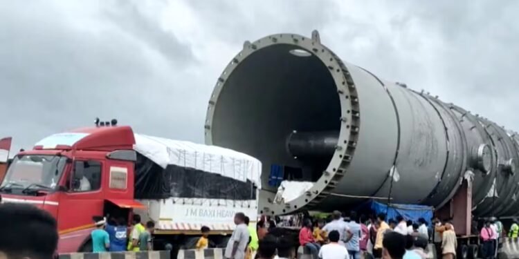 Belgium Sugar Vessel | 308 wheel mega truck