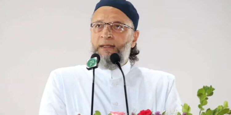 UP elections 2027: यूपी चुनाव पर असदुद्दीन ओवैसी की बड़ी ‘भविष्यवाणी’, अखिलेश यादव और CM योगी दोनों को होगी टेंशन