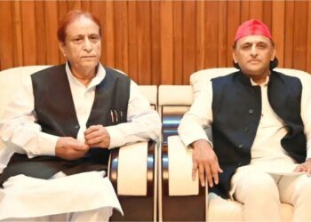 यूपी चुनाव: आजम खान के लिए ‘पसीजा’ अखिलेश यादव का कलेजा, ‘BJP मैसेज देने के लिए परेशान कर रही’