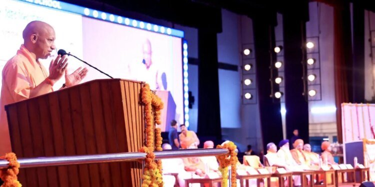 ‘ऐसा न हो कि जालीदार टोपी इनसे छिटक जाए…’ अशोक सिंघल को याद कर भावुक हुए योगी, अखिलेश को लेकर कह दी बड़ी बात