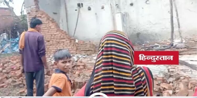 Singrauli Wall Collapse: बारिश में कच्चे मकान की दीवार गिरी, 9 वर्षीय बालिका की मौत, दो गंभीर घायल, मध्य प्रदेश वीडियो न्यूज