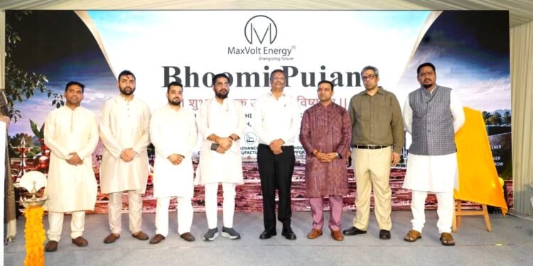 UP के EV मिशन को मिली नई रफ्तार, अलीगढ़ में 700 करोड़ रुपये के बैटरी प्लांट पर काम शुरू, 12 हजार को मिलेगा रोजगार