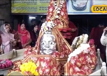 आगरा का मनकामेश्वर मंदिर, जहां कैलाश से चलकर बाल कृष्ण को गोद में लेने पहुंचे थे भगवान शिव