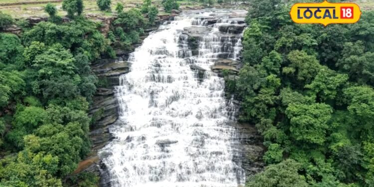जिस झरने पर बारिश में उमड़ती थी भीड़, वहां अब हो गया नो एंट्री, मिर्जापुर में पर्यटकों के लिए बड़ा अलर्ट
