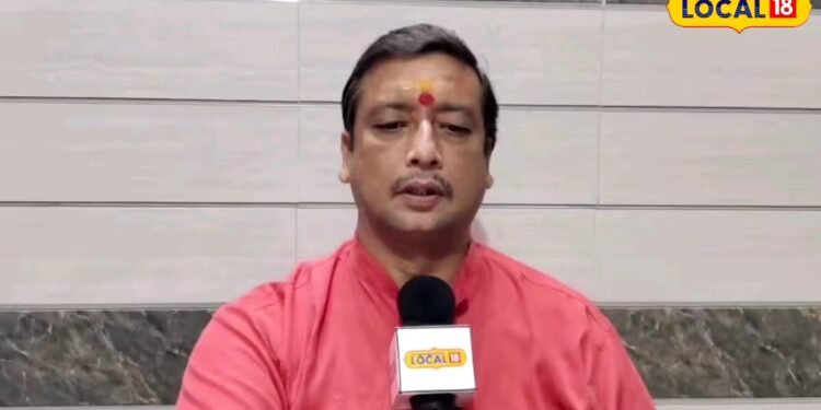 Aaj Ka Mesh Rashifal : आमदनी में वृद्धि के योग, क्रोध पर रखें नियंत्रण, जानिए कैसा रहेगा आज मेष राशि का पूरा दिन?